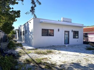 2474 W 4th Ct, Hialeah, FL 33010