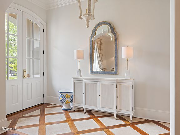 4th image of 114 English Gardens Pkwy