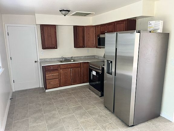 3rd image of 1778 Ebenezer Ct