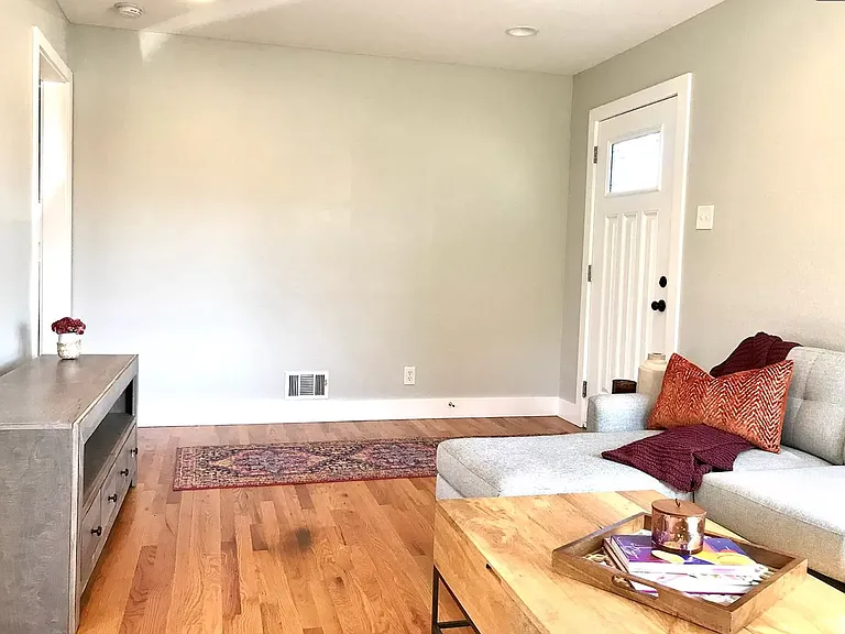 3505 Krameria St — Photo 3