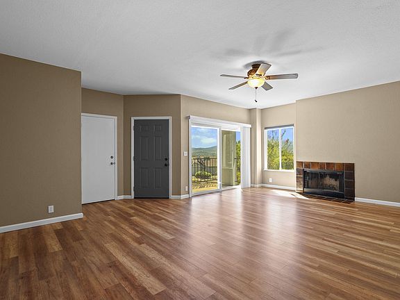 3rd image of 488 Ridgecrest Trl APT 131