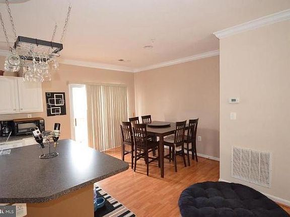 2nd image of 21803 Jarvis Sq