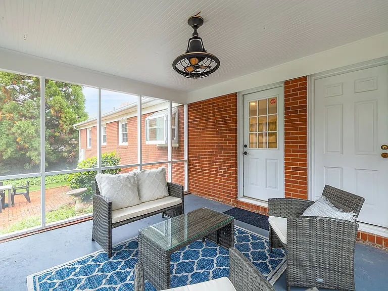 1006 Onslow Dr — Photo 21