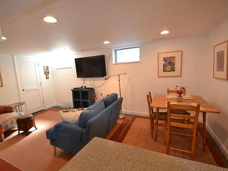 574 Terrace Ave #4 — Photo 7