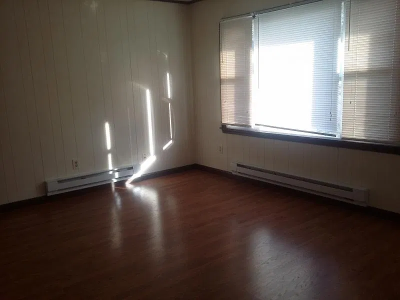 263 E. 35th Street — Photo 3