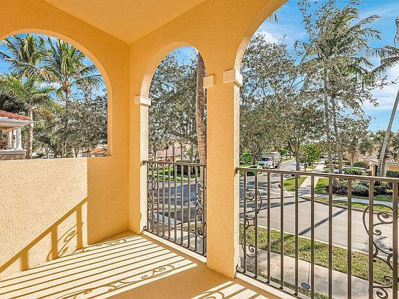3rd image of 29072 Alessandria Cir #29072