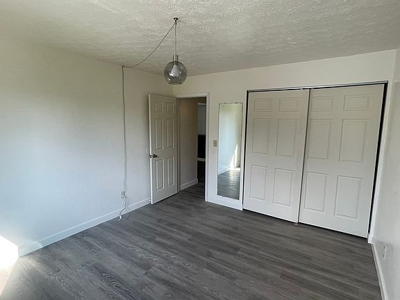 5th image of 2605 Terry Hawk Dr #2605
