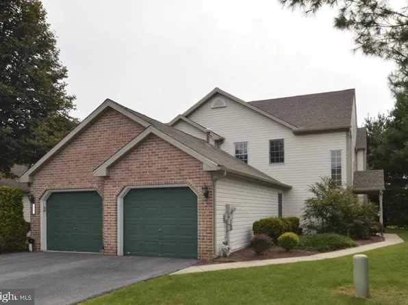 400 Epsilon Dr, Wernersville, PA 19565