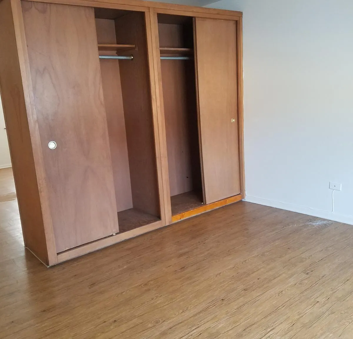 8640 S Elizabeth St — Photo 2