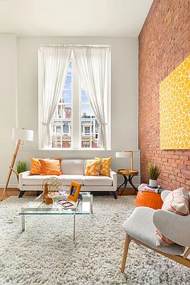 Rented by Compass | media 22