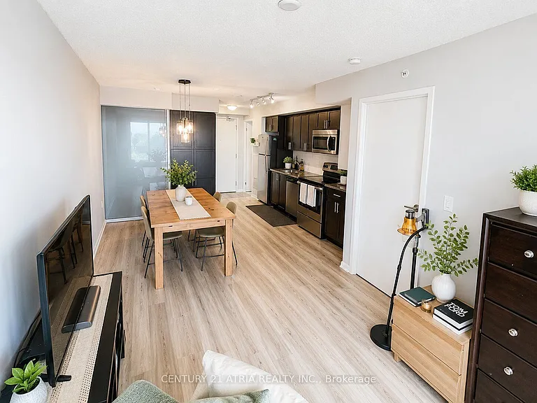 830 Lawrence Ave W #405 — Photo 3