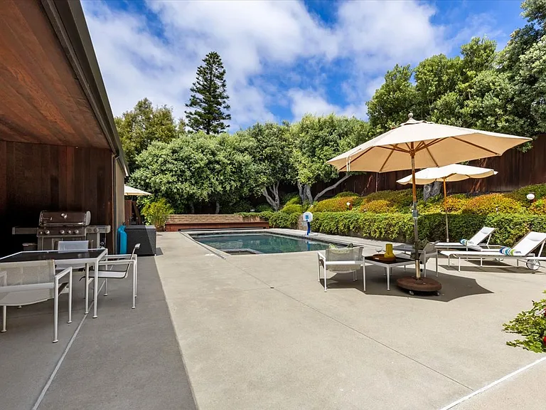 8496 Westway Dr — Photo 44