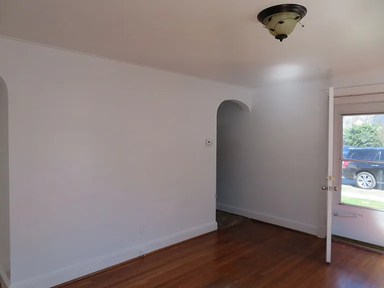 1118 Jett Ave — Photo 4