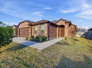 9308 Desertrock Rd, Fort Worth, TX 76131