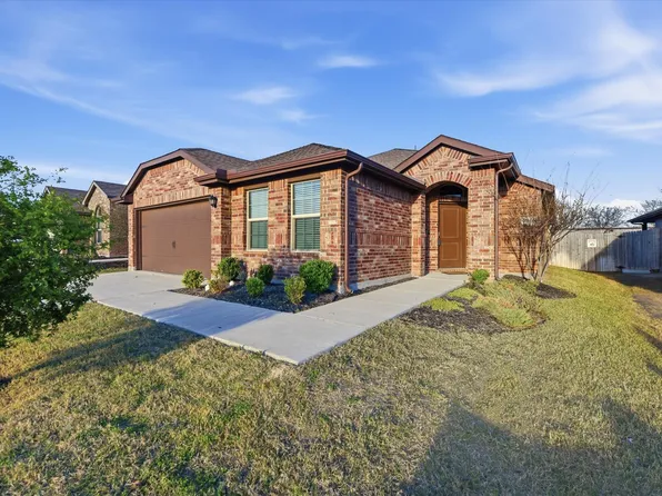 9308 Desertrock Rd, Fort Worth, TX 76131