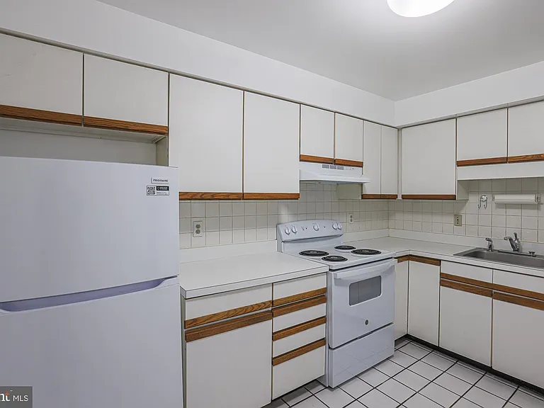 2903 Fallstaff Rd #501 — Photo 13