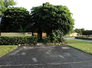 13185 SW Ten Terrace Dr, Miami, FL 33184