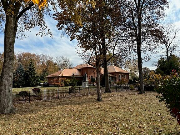3rd image of 3810 Tarrington Dr