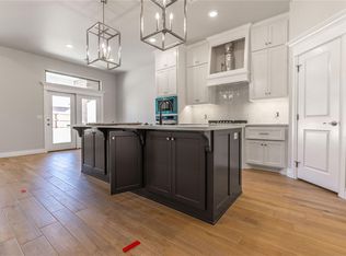 3316 Porter Dr, Edmond, OK 73012