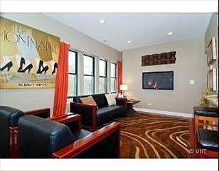 2nd image of 3007 W Gunnison St APT 2s