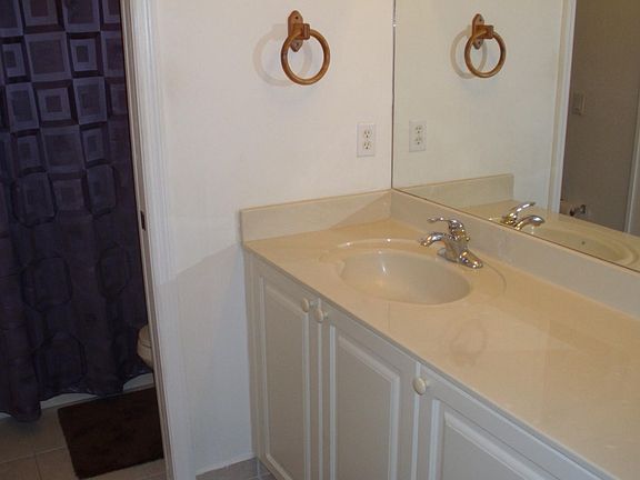 2nd Bathroom