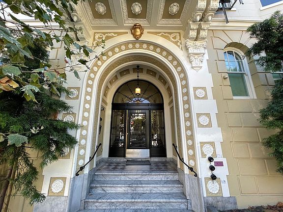 5th image of 1809 California St APT 505