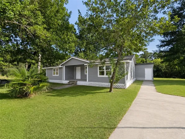 227 Live Oak Ln, Onalaska, TX 77360