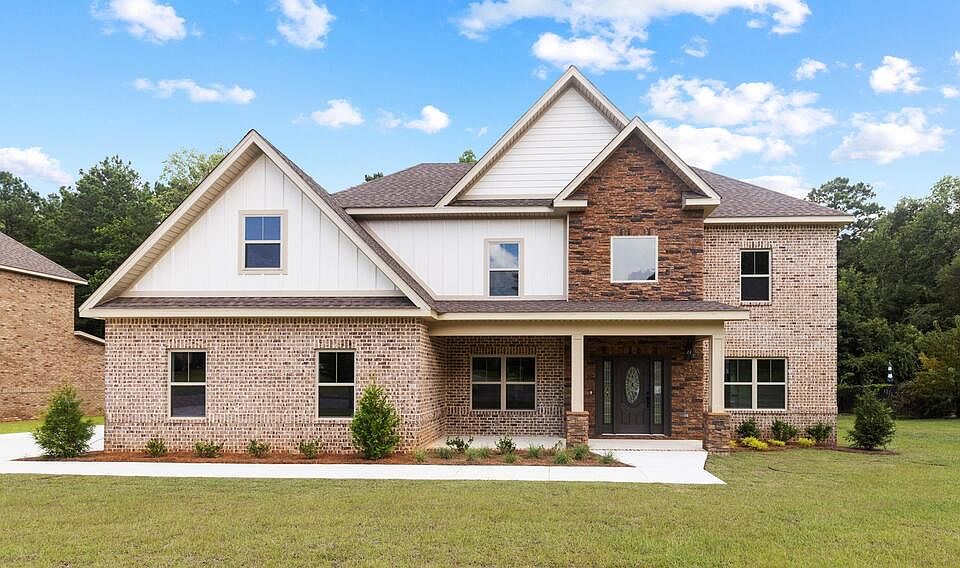1st image of 200 Cypress Glade Ln