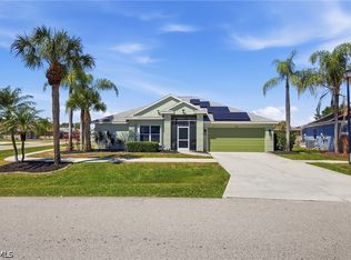 1501 Honor Ct, Lehigh Acres, FL 33971