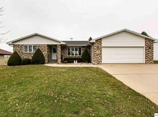 1130 8th Ave SE, Dyersville, IA 52040