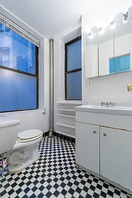 Rented by Compass | media 20