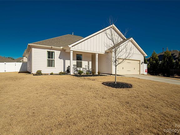 2nd image of 5516 Muckross Ln