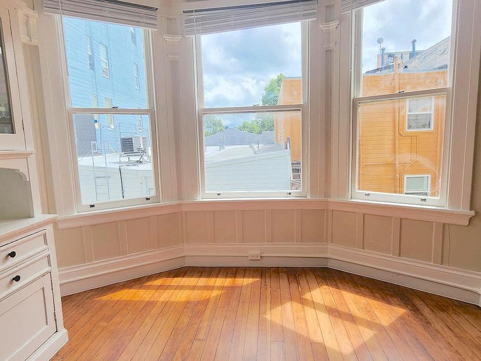 1st image of 135-139 Albion St #137