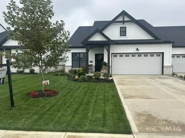 5693 White Pine Ln, Fairfield, OH 45011