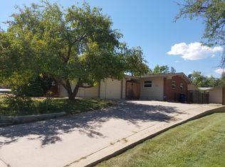 5671 W Chestnut Ave, Littleton, CO 80128