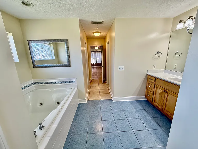 116 Landings Dr — Photo 9
