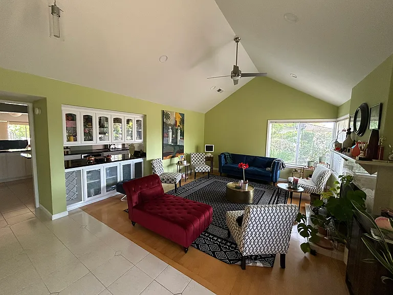 20143 Somerset Dr — Photo 9