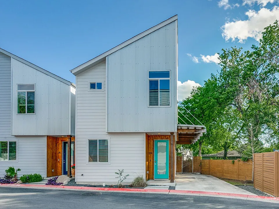 330 Clay St #24