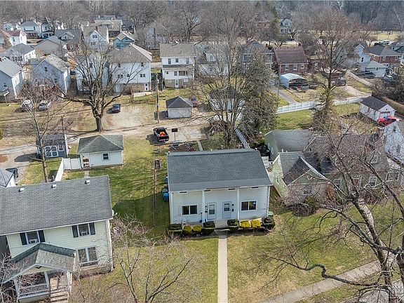 5th image of 846 Crescent Dr