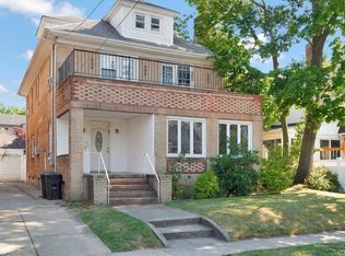 401 Marlborough Rd, Cedarhurst, NY 11516