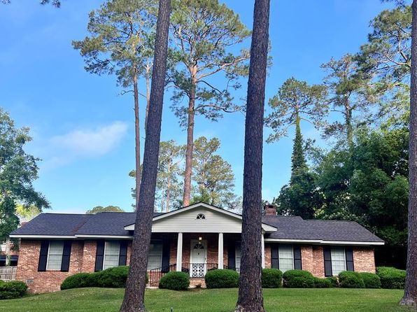 726 2nd St SW, Moultrie, GA 31768