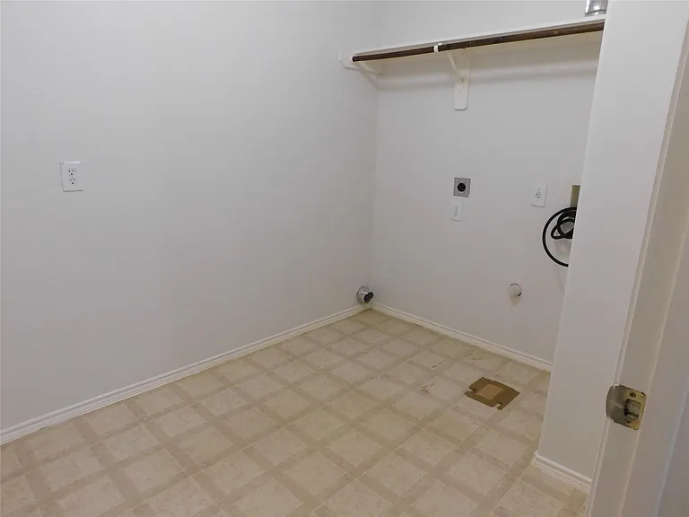 19130 Yaupon Ranch Dr — Photo 27