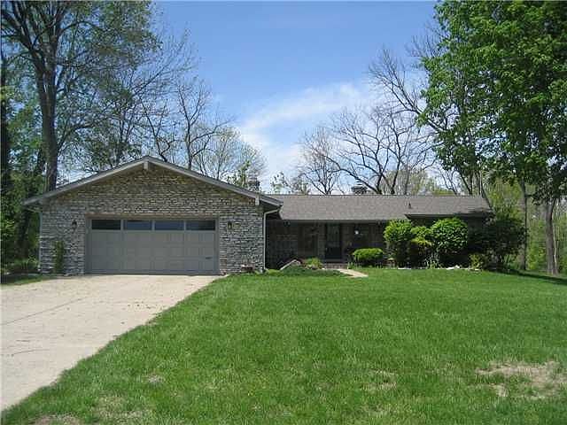 1st image of 906 Leisure Ln