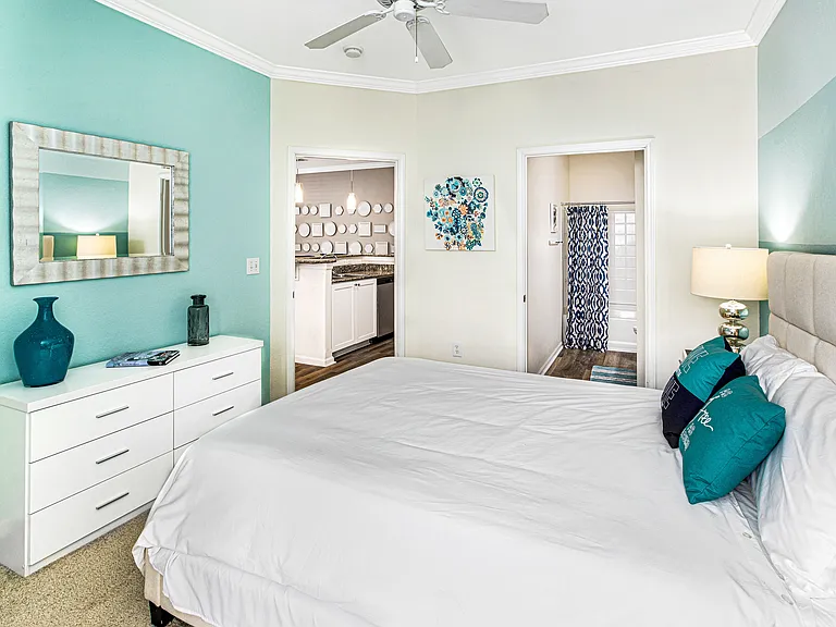 Fountains at Chatham Pkwy — Photo 23