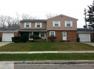 609 Woodingham Dr, East Lansing, MI 48823