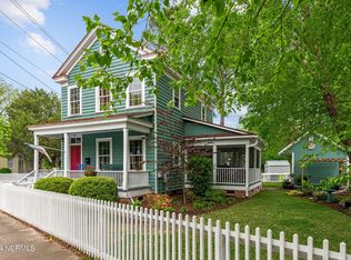 610 Metcalf St, New Bern, NC 28560