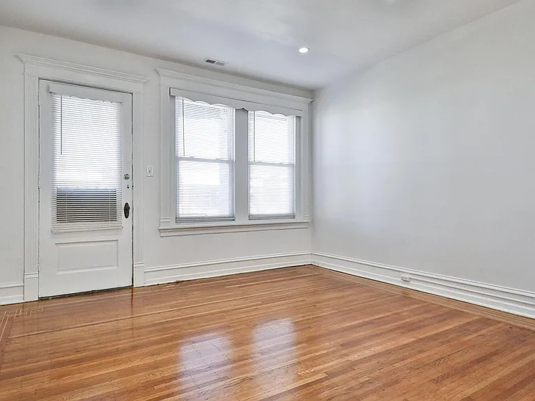 5908 Carpenter St #B — Photo 3