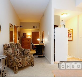 3rd image of 1726 N Sedgwick St #2R