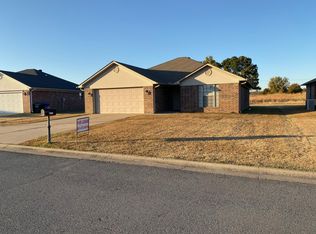 1940 Merrell Dr, Conway, AR 72034
