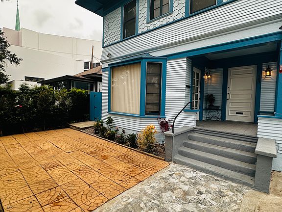 143 E 10th Street